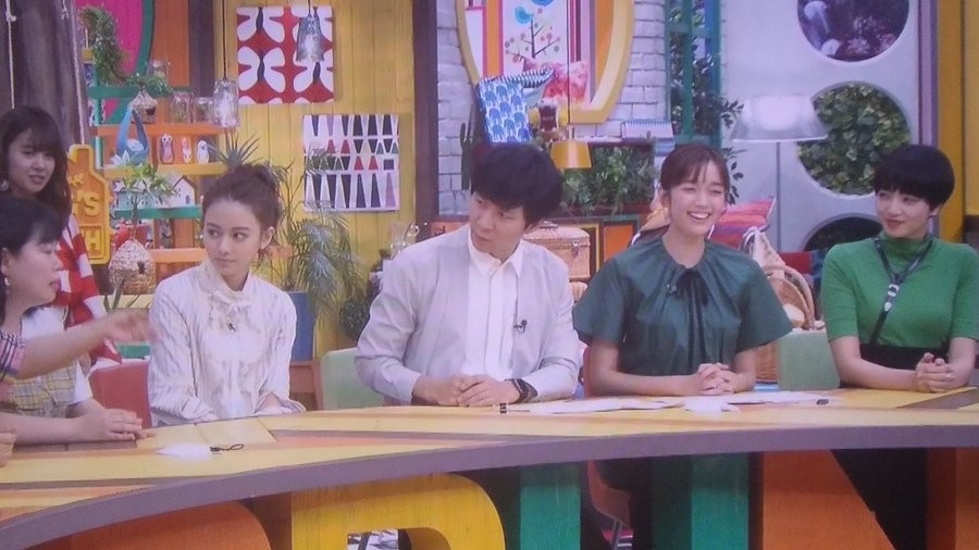 山本舞香が小松菜奈をガン無視の動画は 王様のブランチ で放送 不仲の理由についても キニナル記